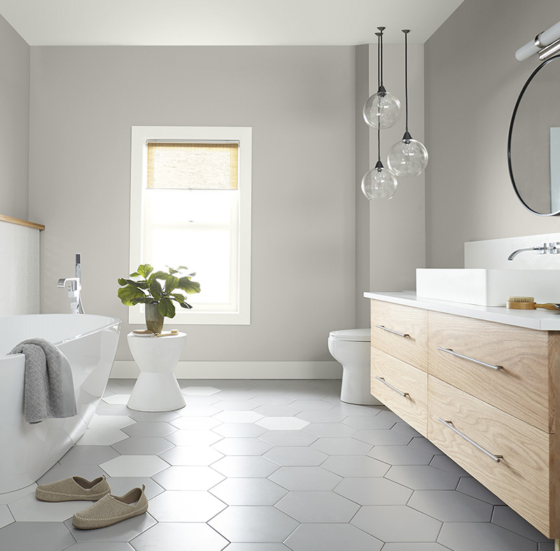 Interior bathroom with a bathtub - excellent design and beautifully painted